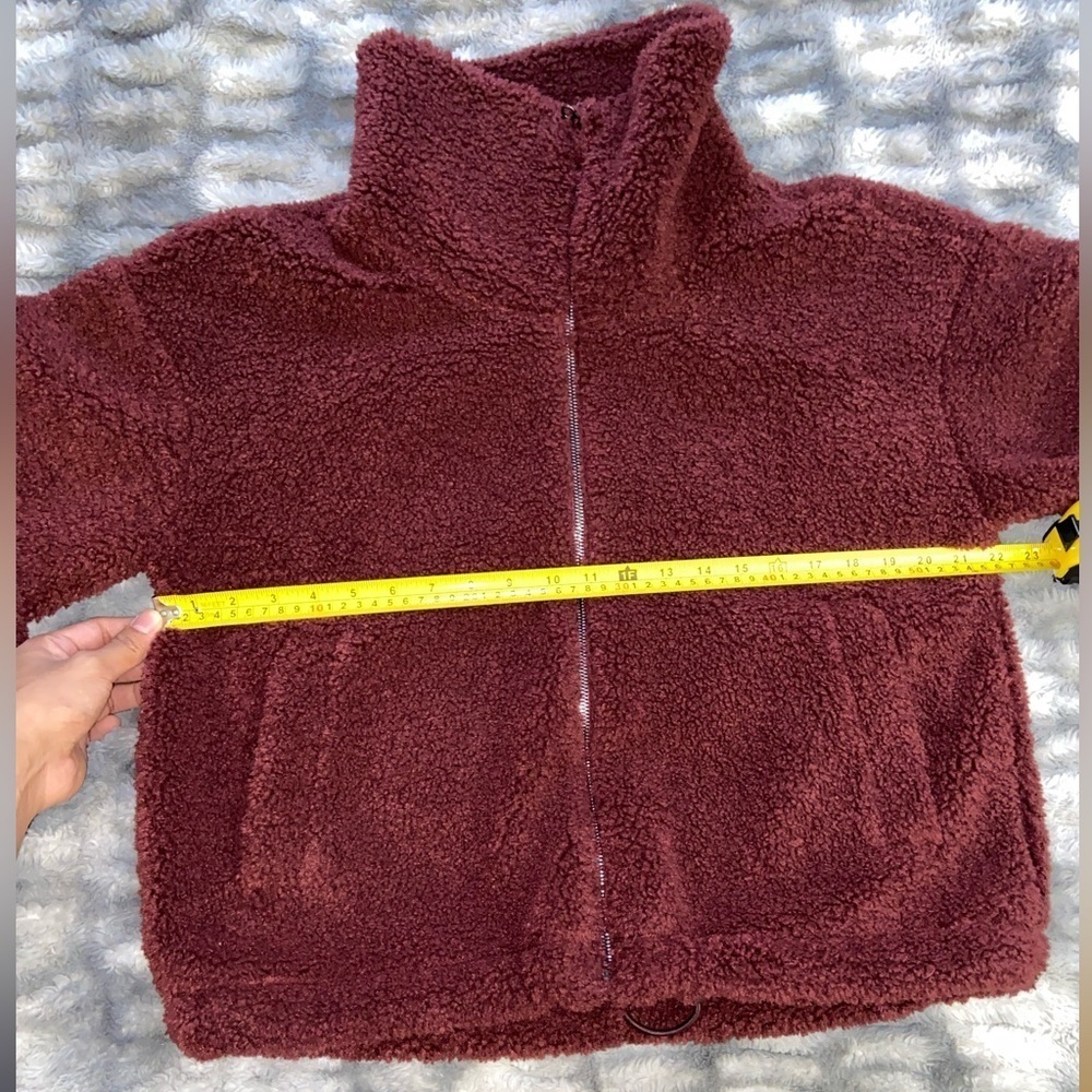 Lululemon Cinchable fleece zip up size 8 red merlot - Picture 8 of 15